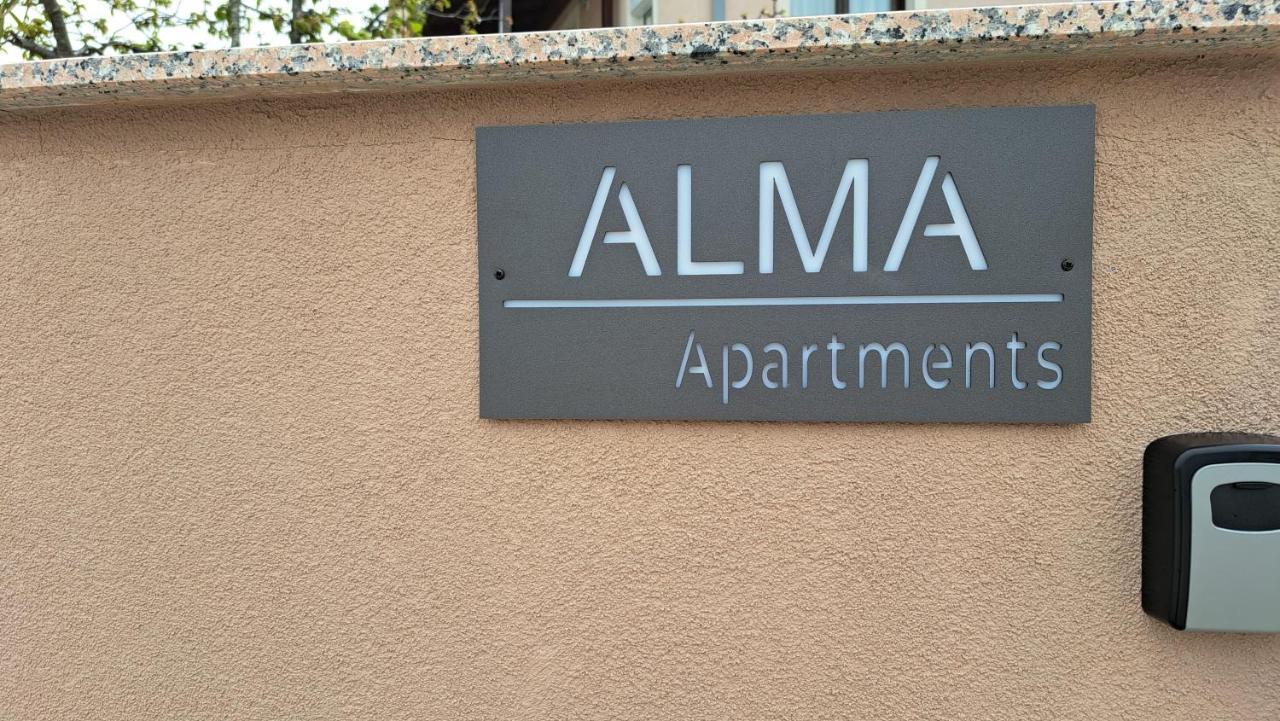 Apartmani Alma Pula Exterior photo