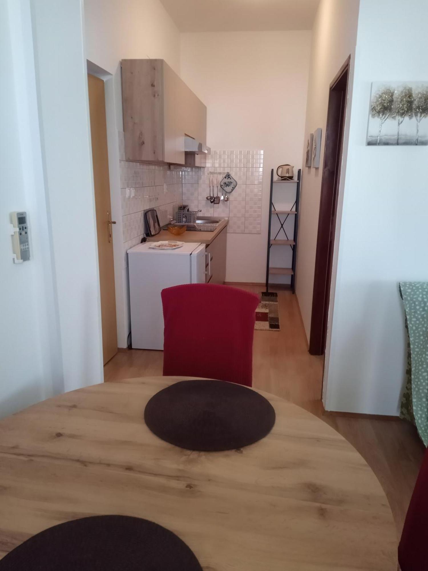 Apartmani Alma Pula Exterior photo