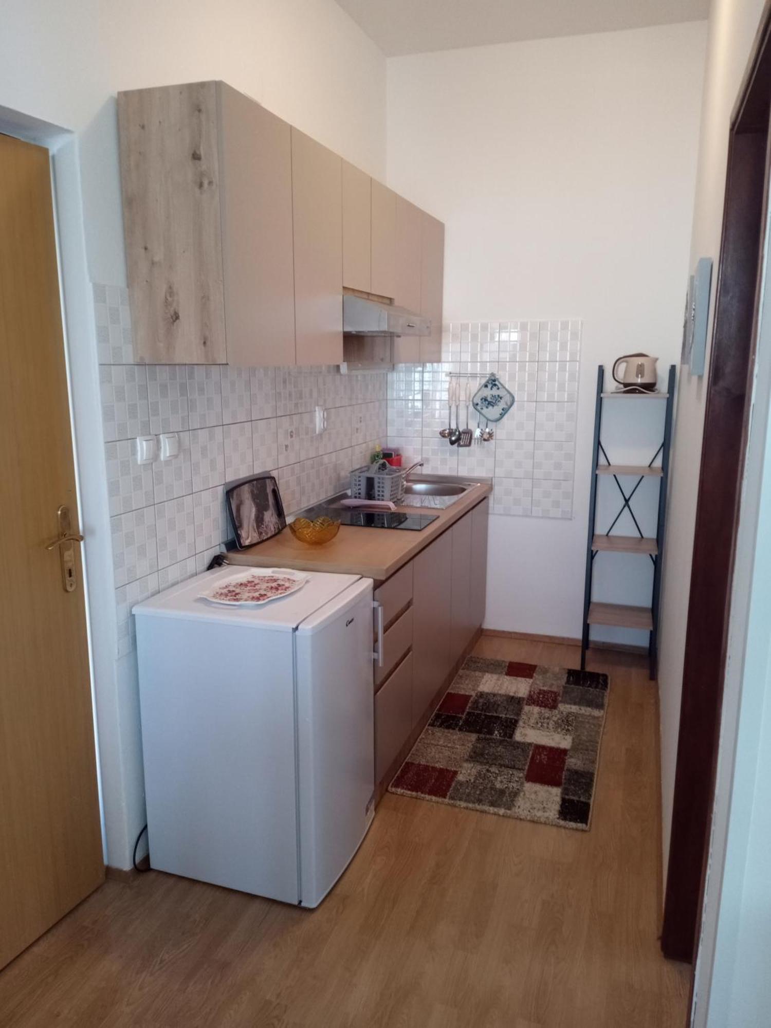 Apartmani Alma Pula Exterior photo
