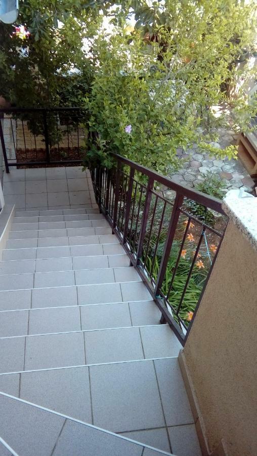 Apartmani Alma Pula Exterior photo